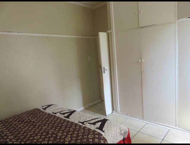 2 BEDROOM FLAT FOR SALE IN MUCKLENEUK
